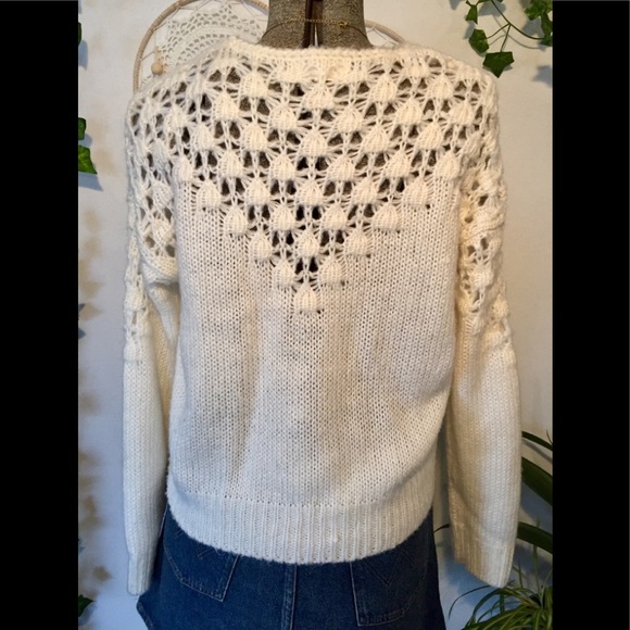 White knit sweater - Picture 3 of 3